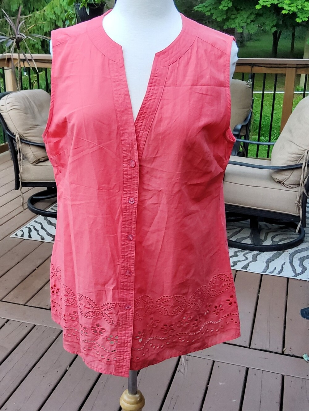 Della Spiga Italy Sleeveless Coral Eyelet-Hem Top